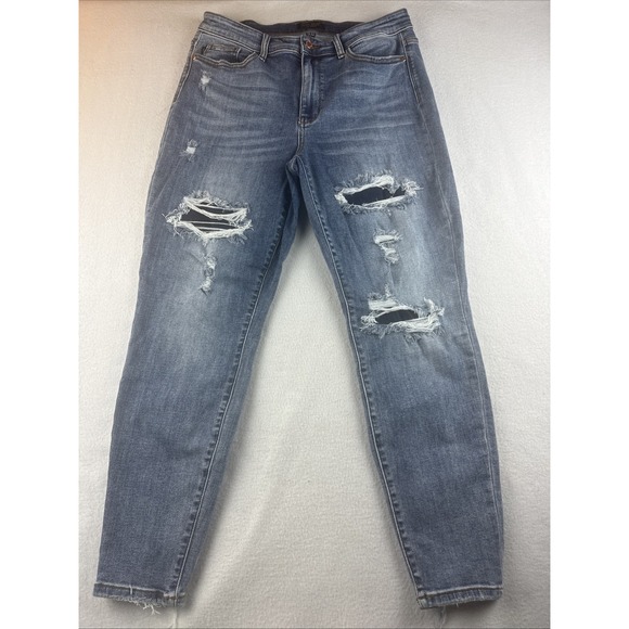 Judy Blue Denim - Judy Blue Relaxed Fit Distressed Blue Jeans‎ JR Size 15/32